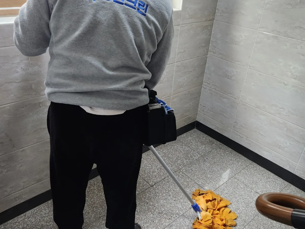 북구 검단동 가정 복도·대기 동선 야간 위생청소 사례 - 행진크린